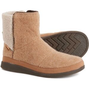 NEW Chaco Revel Boots Color: Brown Sugar', Women's Shoe Size 6.5